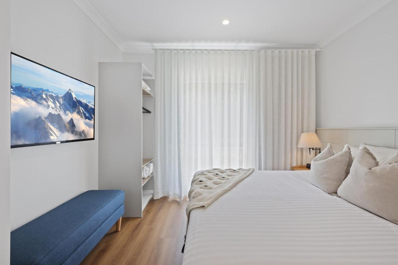 Clare Country Club Hotel Bagian luar foto