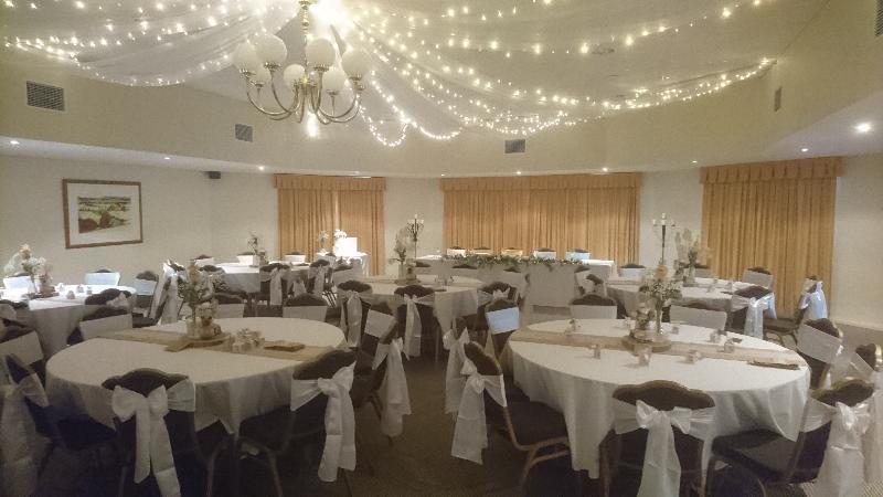 Clare Country Club Hotel Bagian luar foto