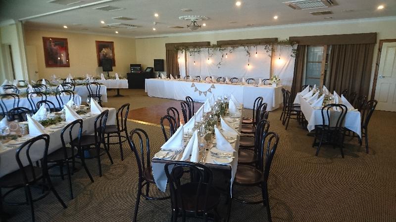 Clare Country Club Hotel Bagian luar foto