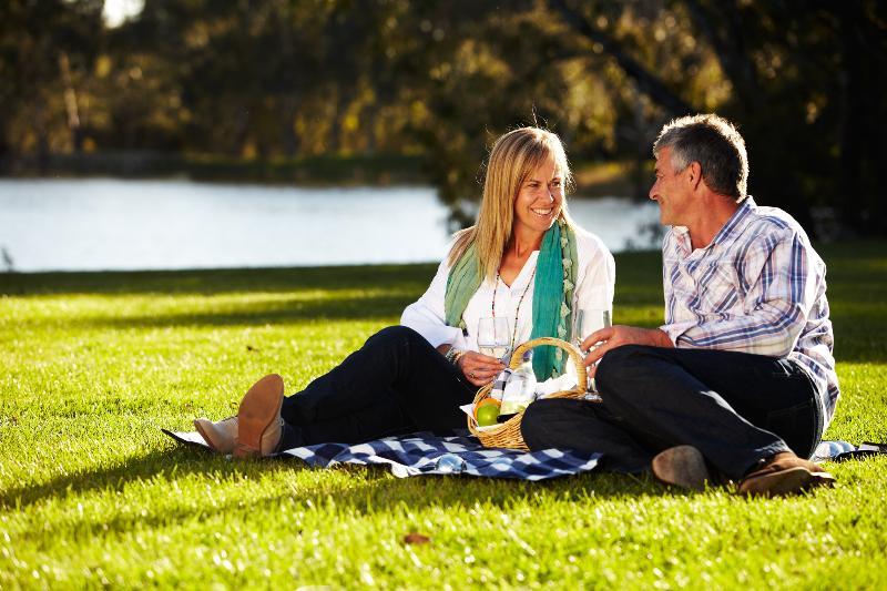 Clare Country Club Hotel Bagian luar foto
